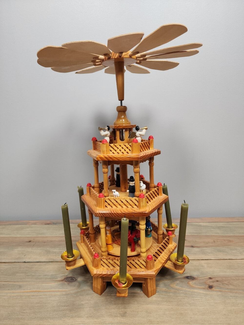 VTG Lillian Vernon 3-Tier Wooden Christmas Windmill Carousel Nativity Pyramid